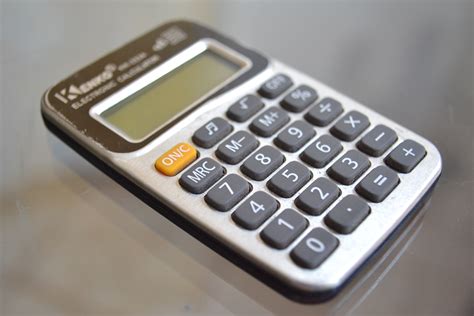 Calculator De Sumă .